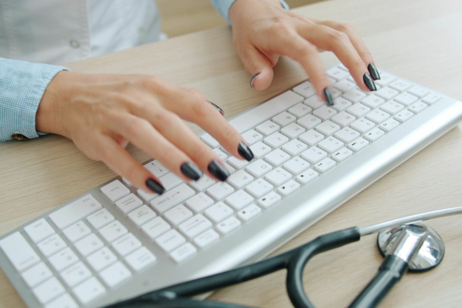 Plateforme médicale sécurisée pour professionnels de santé